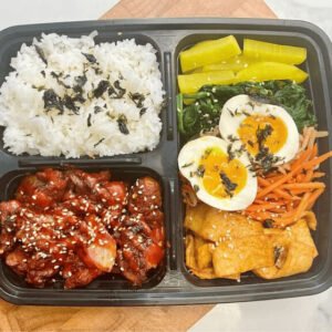 Teriyaki Beef Combo(Set aside Spicy Sauce) 1 each