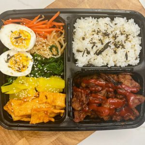 Teriyaki Chicken Combo(Set aside Spicy Sauce) 1 each